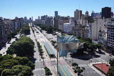 Argentina Shuts Down as Macri Faces First General Strike