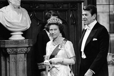 Reina Isabel II