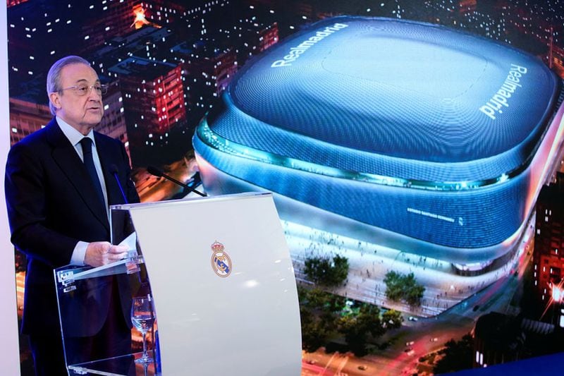Florentino Pérez es ahora presidente del Real Madrid y, al mismo tiempo, presidente de la nueva Superliga Europea, que amenaza a la UEFA Champions League.