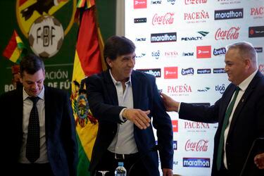 Con ritual aymara incluido: la extravagante presentación de Gustavo Costas como nuevo seleccionador de Bolivia