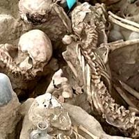Arqueólogos descubren esqueletos de la civilización precolombina