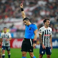 Misión imposible: Colo Colo intentará rescatar a Arturo Vidal en la Copa Libertadores