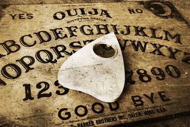 La verdad detrás de la no tan misteriosa tabla de la Ouija