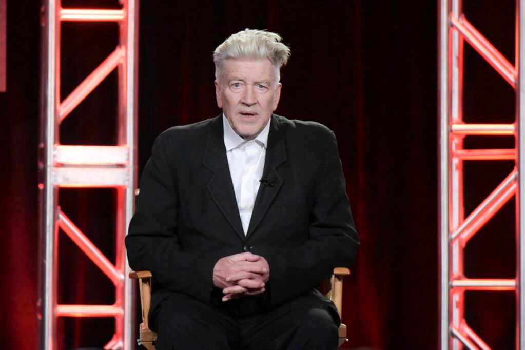 David Lynch hablando sobre Twin Peaks en el panel de la Television Critics Association este lunes. Foto: AP