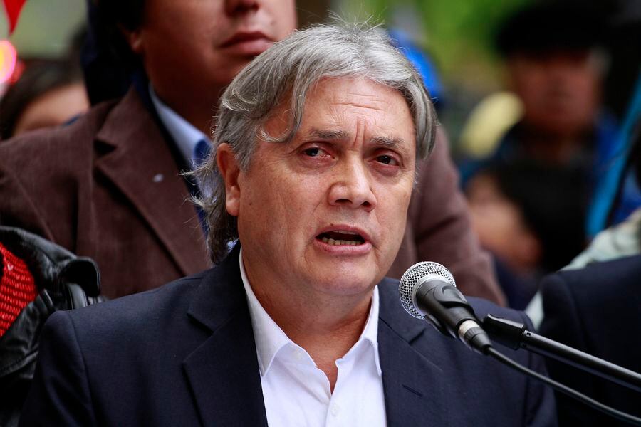 Alejandro Navarro inscribio su nuevo partido politico, País en el Servel