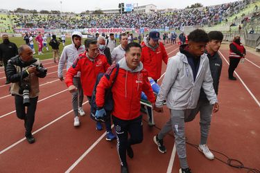 Máxima sanción: Universidad Católica arriesga la descalificación de la Copa Chile tras la agresión al meta azul