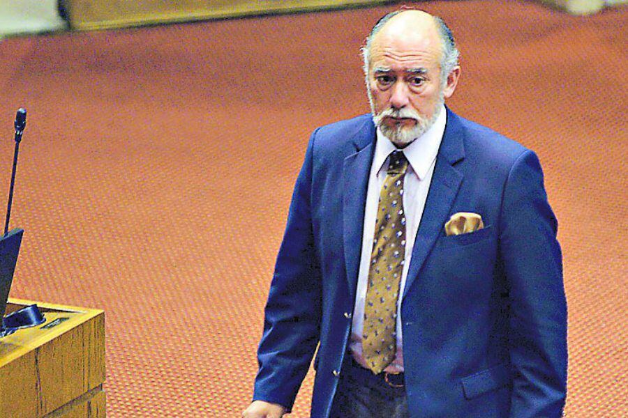 Clínica Las Condes: senador Iván Flores se encuentra “estable, sin riesgo vital y hospitalizado en Cuidados Intermedios” - La Tercera Clínica Las Condes: senador Iván Flores se encuentra “estable, sin riesgo vital y hospitalizado en Cuidados Intermedios” - La Tercera