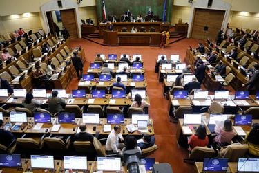 Partidos proponen los expertos designados por la Cámara y los árbitros para el Consejo Constitucional tras intensas negociaciones 