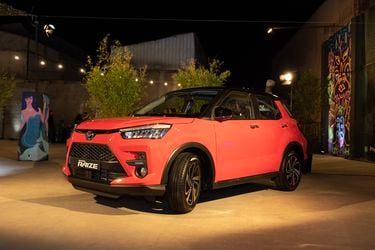 Toyota abre 2022 con el estreno local del nuevo Raize