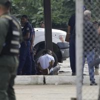 Policía de Venezuela captura a 87 presos fugados de peligrosa prisión de Aragua