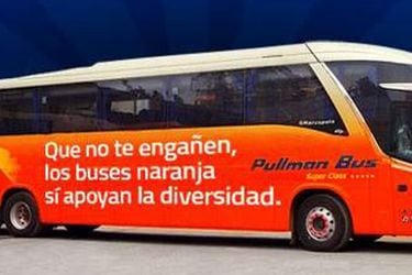 Pullman se cuadra con la diversidad y dedica mensaje al "bus de la libertad"