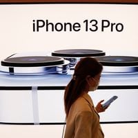 Tras la modesta actualización del iPhone 13, Apple prepara un “completo rediseño” para el iPhone 14 que se lanzará el próximo año 