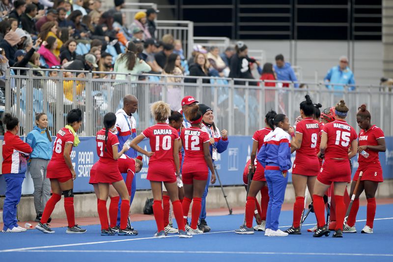 La selección femenina de hockey césped de Cuba.