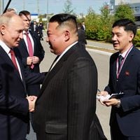 Putin regala un auto de alta gama a Kim Yong-un