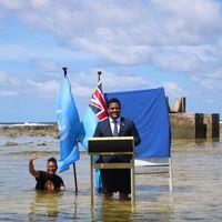 “Señoras y señores: adiós, nos estamos hundiendo”: el dramático discurso del ministro de RREE de la pequeña nación insular de Tuvalu