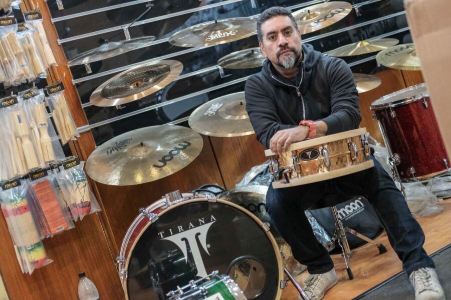 Mauricio Hidalgo baterista