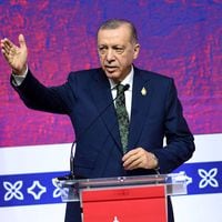 Presidente de Turquía dice que lanzará invasión terrestre a zonas kurdas en Siria