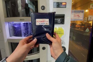 Japón | Instalan máquinas expendedoras con exámenes de coronavirus