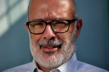Los cargos que dejará Rodrigo Valdés al asumir en el FMI: cuatro directorios de empresas y un consejo