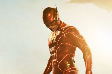 Los pósters individuales de The Flash destacan al velocista escarlata, Batman y Supergirl