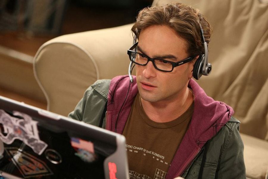 Actor que interpreta a Leonard y guionista de Big Bang Theory trabajarán en  una serie de esports - La Tercera
