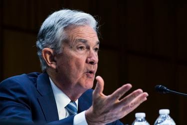 Jerome Powell dice que objetivo de la Fed es subir tasas sin provocar una recesión