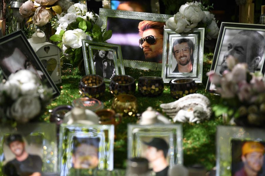 La familia de George Michael pide retirar los tributos frente a sus viviendas