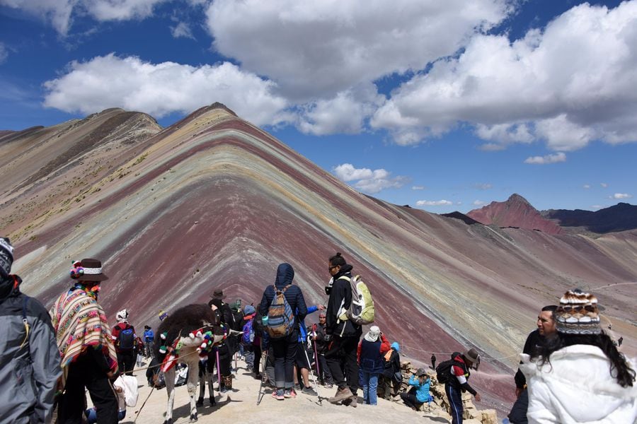 La famosa montaña de los siete colores de Perú es parte de concesión minera