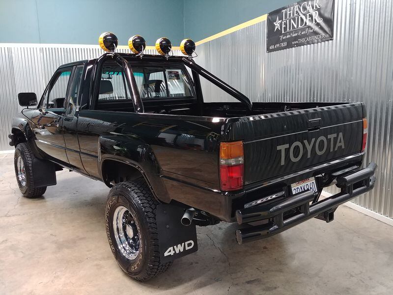 Toyota Xtra Cab SR5