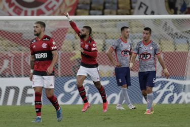 Flamengo goleó a Unión La Calera en el Maracaná, por la Copa Libertadores.