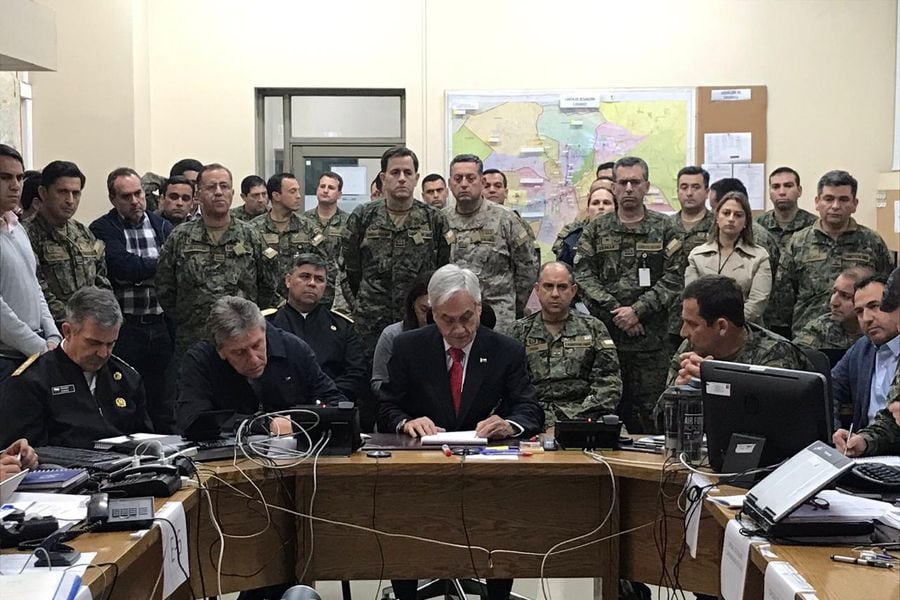 El Presidente Sebastián Piñera en la comandancia en jefe de la Guarnición Región Metropolitana.