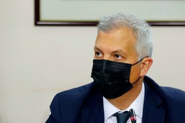 Ministro Huepe tras presentar ley corta del gas: “Busca resolver una anomalía dentro del sistema”
