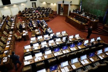 Diputados RN ingresan proyecto que elimina facultad presidencial para otorgar indultos