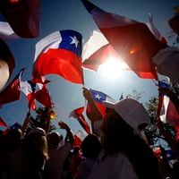 ¿Llegaremos a ser 20 millones? Población chilena está a punto de disminuir por primera vez en su historia
