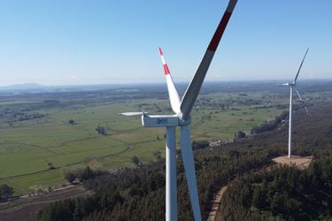 AES Chile pone en operación parque eólico Los Olmos que proveerá de energía a Google
