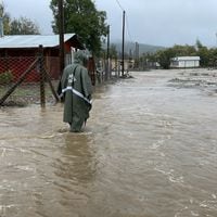 Desbordes por lluvias: declaran alerta roja en 4 comunas de La Araucanía y alerta amarilla en 16 del Biobío