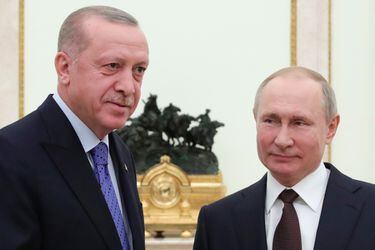 Putin y el Presidente de Turquía acuerdan un alto al fuego en Siria