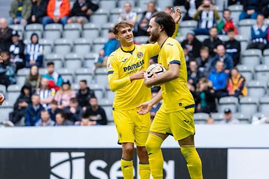 Ben Brereton suma críticas pese a convertir su primer gol en el Villarreal - La Tercera