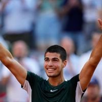 Otra tarde épica: Carlos Alcaraz derrota a Novak Djokovic y suma otra gloriosa jornada en Madrid