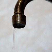 Sernac presenta demanda colectiva contra Esval por no indemnizar cortes de agua