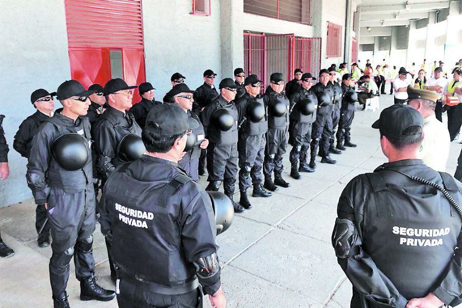 Guardias en el Nacional