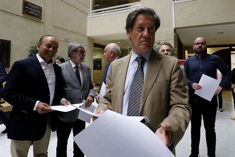 Diputados de comision de Hacienda firman acuerdo por Reforma Tributaria