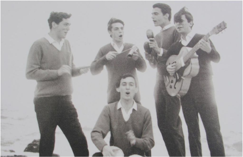 Los Jaivas en sus inicios, con sus primeros cinco integrantes.