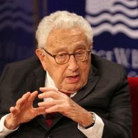 Henry Kissinger: los libros y documentales que retratan su legado