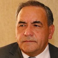 Senador Espinoza evalúa renuncia al PS acusando falta de respaldo del partido: “Desde hace meses me he sentido incómodo”