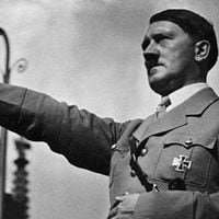Cianuro y un disparo en la cabeza: Científicos franceses revelan las causas de muerte de Adolf Hitler