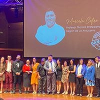 Profesor de liceo técnico profesional Marcelo Cofré se convierte en el ganador del Global Teacher Prize Chile 2023