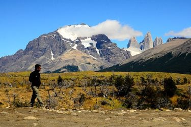 Habilitados los senderos de Torres del Paine: guardaparques deponen paro tras llegar a acuerdo con Conaf
