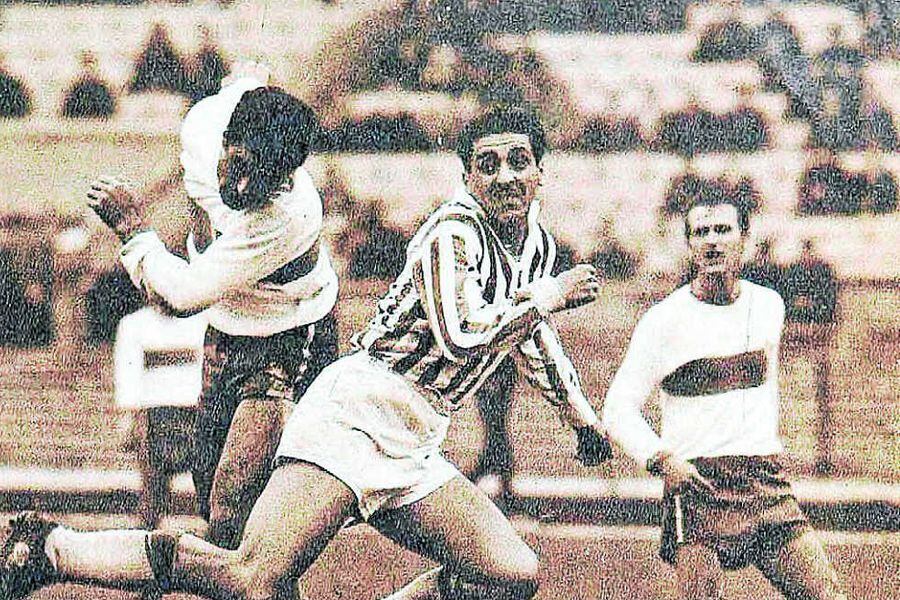 armando-tobar-archivo