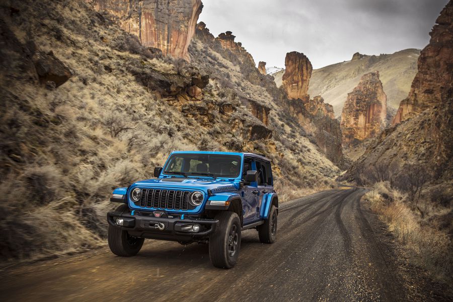 Jeep revela el nuevo Wrangler con más tecnología y se pone a punto con su  diseño - La Tercera
